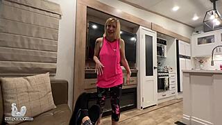 nyårsvibber med stemor på blank kuk-film 😍