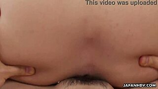 Hey Erina Takigawa, siap ditembak keras sebagai pembantu Jepang nakal? Aksi uncensored dengan memek berbulu.