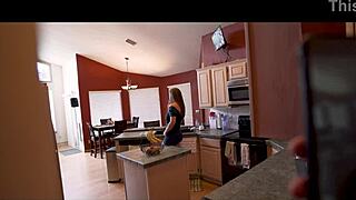 Хванах булката на заварения ми татко Айви в тайно табу действие, част 1 от WCA Productions!