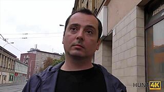 Hunt4k: Sladká pomsta, když blond teen prodává sex za peníze před přítelem