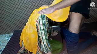 Simran spoort snelle neukpartij aan voor climax