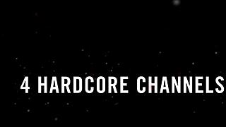 टिफनी लेइदी अपने हसबैंड के देखते हुए जोर से लेती है।