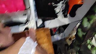 Žena vrtaná tvrdě u recepce swinger klubu na Halloween! 😈