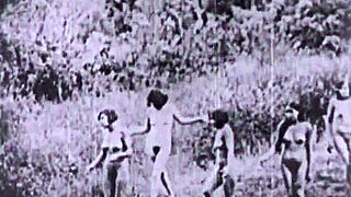 Βιντάζ ομορφιά σκύβει για άγριο κυνήγι σε ρετρό θηριώδη συνάντηση - γάμησέ το!