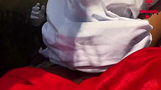 Nak seks panas Krismas dengan zakar raksasa di luar?