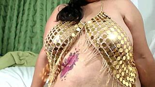 现在享受我的腹部游戏