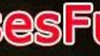 Euro holka postříkaná na malé osmnáctiplusové kozy po sebrání