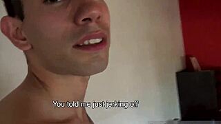 Forretningsmand spiller hasard med hardcore gay sex i vild historie
