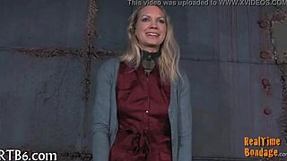 hot serf really delights in giving oral sex