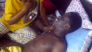 yakee horny pussy fucked by huge cock