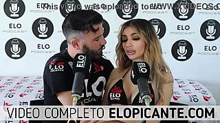 veve valencia strips in spicy room