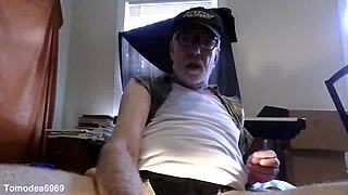 Thomas Odea Takes Monster Cock In Gay Porn!