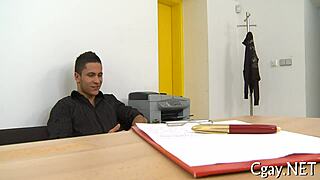 Sexy Gay Men in Porn Scenes