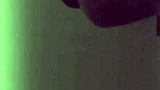 Pequeña jennifer far is a sexy latina star