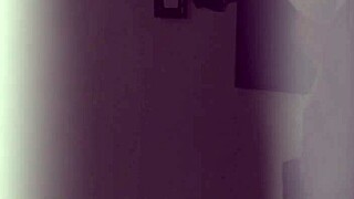 Pequeña jennifer far is a sexy latina star