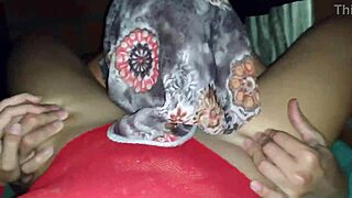 Chica Sexy In Red Body Receives Big Cock In Homemade Video