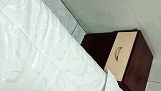 mi maestro graba mi masturbacion y vende el video