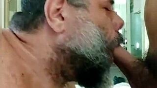 mamando o mototaxista no motel, sentindo prazer intenso