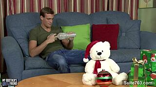 gorgeous gay ryan raz masturbating his monster cock with a fleshlight