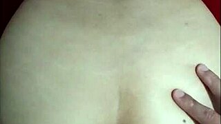 que rico suena mi vagina cuando me metes en 4 papi