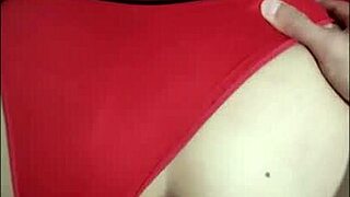 que rico suena mi vagina cuando me metes en 4 papi