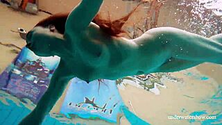 Nina Mohnatka reveals hairy pussy in tight bikini shower