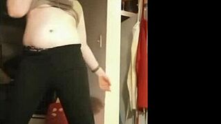 Sexy sc performer teases with oiled striptease and big ass