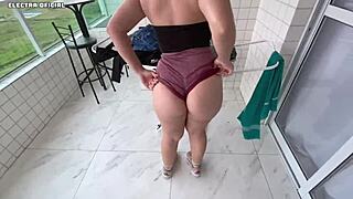 HIRED HOT MAID, COULDN'T RESIST HER ASS IN POV