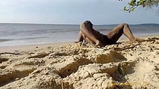 butt naked twerking on the beach street