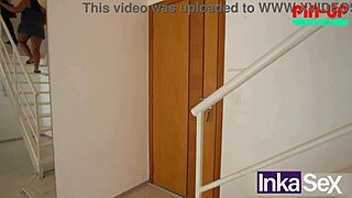 Pamela Santos seduces plumber with huge ass 😍