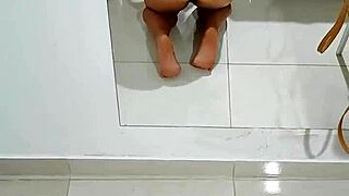 Novinha sucks cock with raw hunger while parents rest next door.