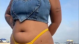 I made the guy excited on the african beach with flashing.