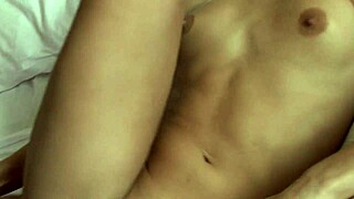 From hotel lobby to bedroom with shaved pussy action 😘