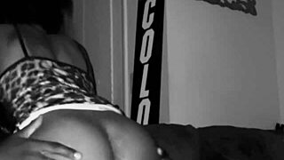 Amateur couple rides monster cock to creamy creampie