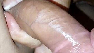 Have you seen that morena dancing to this amazing rhythm with such grace?