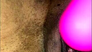 Stripper’s one night stand: homemade porn video with big boobs and black ass