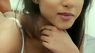 i'm lovin this desi bhabhi's big ass in doggystyle, so hottt