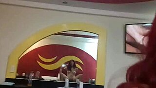 hermanastra pelirroja with big natural tits 😍