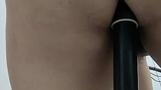 Vietnamese girl from Binh Duong getting anal assfucking version 2!