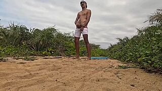 wanna see me jerk off on the beach?