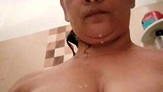 Colombian Milf Masturbates
