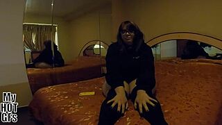 Follo con hermosa chubby mimi in homemade casting interview with close up tits