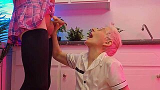 Old blonde gets piss facial in homemade video