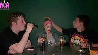 Chica rockera says, 'Double penetration at bar exit'