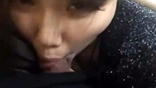 Hot teen pretty girl delivers an insane blowjob!