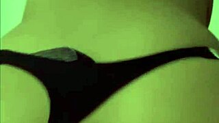 How delicious my GF's big buttocks bounce in this homemade video 😍