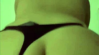 How delicious my GF's big buttocks bounce in this homemade video 😍