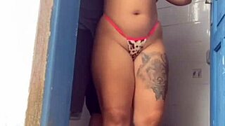 boss tricks bricklayer to check toilet for alone time in bathroom, getting loose