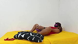 girlfriend sends homemade video of herself using dildo on toys to her american boyfriend