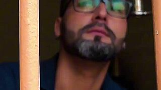 If there's a happy man in the world, it's this cuckold